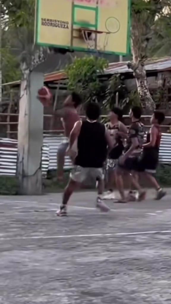 我都準備好嘲笑他了，結(jié)果被他帥到了