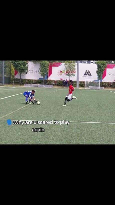 惡劣！這孩子可以終身禁止踢足球了